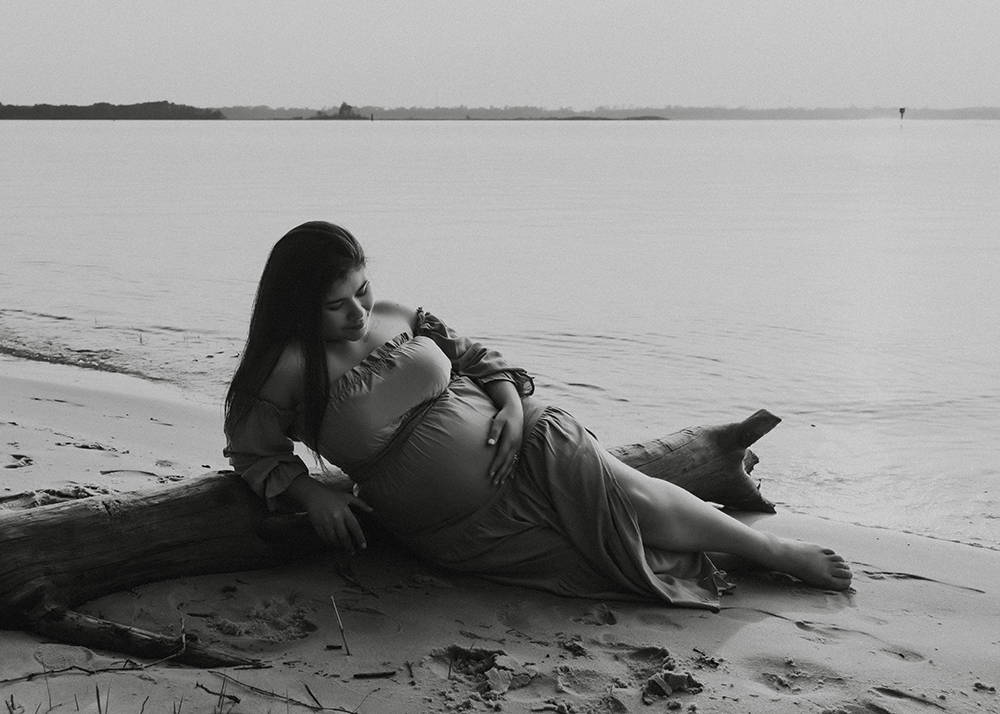 Carolina Beach maternity pictures