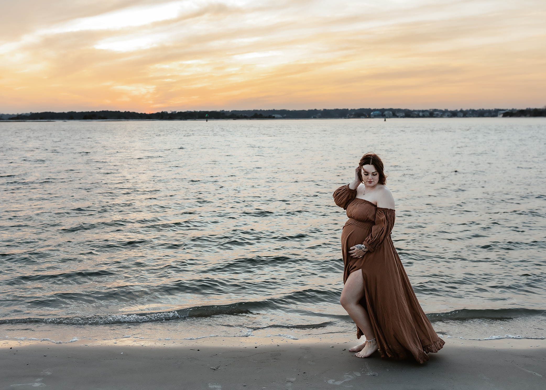 Capturing the Beauty of Motherhood: Beach Maternity Session
