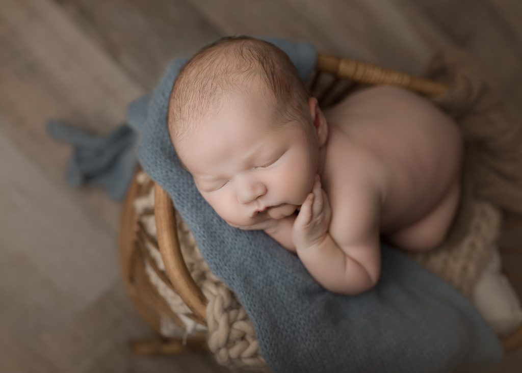 When is the Perfect Time for a Newborn Photoshoot